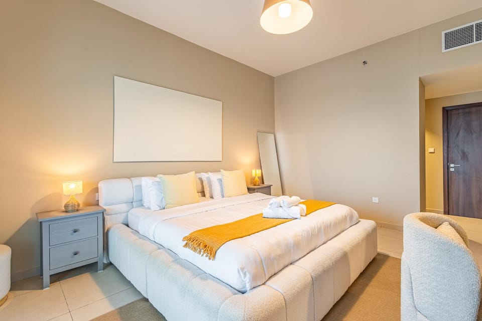 Coastal Retreat - 1BR - Beach access - Saadiyat - Near Zayed Museum, Louvre, Cultural District Apartment in Abu Dhabi
