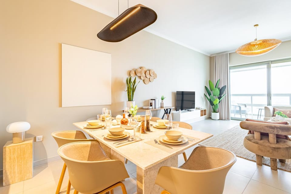 Coastal Retreat - 1BR - Beach access - Saadiyat - Near Zayed Museum, Louvre, Cultural District Apartment in Abu Dhabi