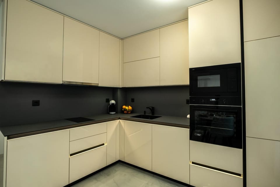 Kitchen or kitchenette, stove