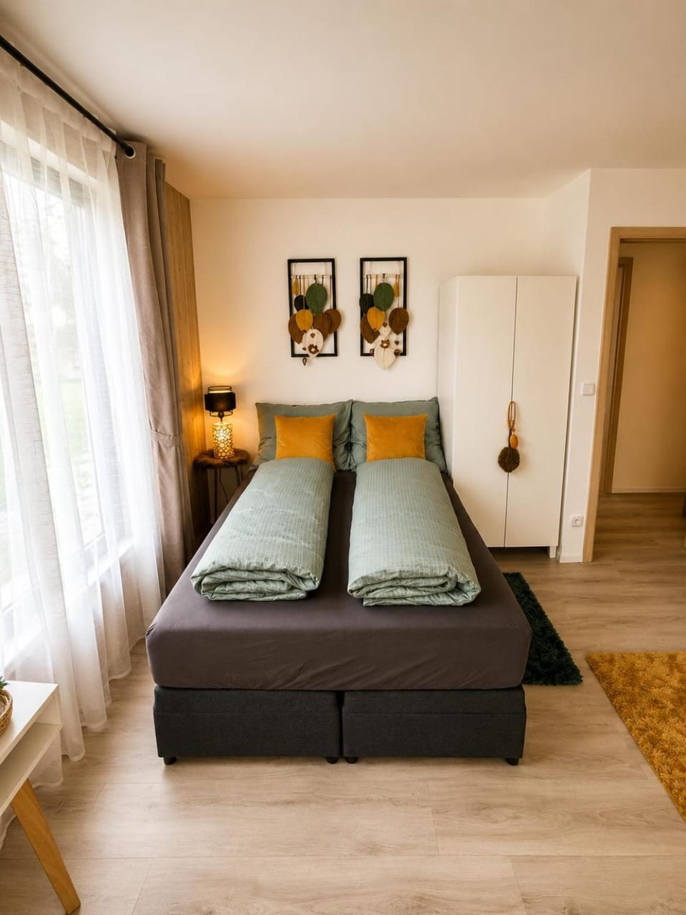 Bed, Bedroom