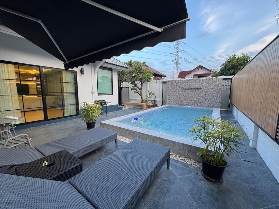 Garden, Swimming pool