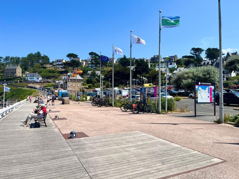 Day, Neighbourhood, Beach