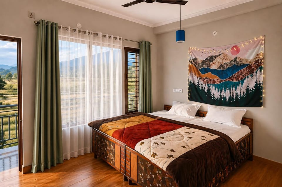Bed, Photo of the whole room, Bedroom