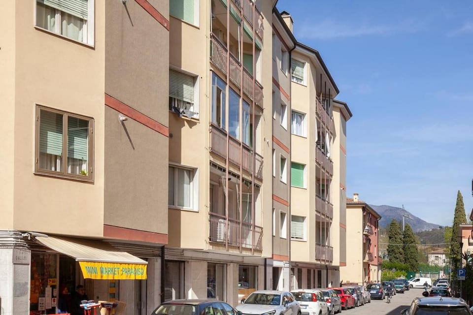 Residenza Ca' Bianca - A due passi dal lago Apartment in Garda