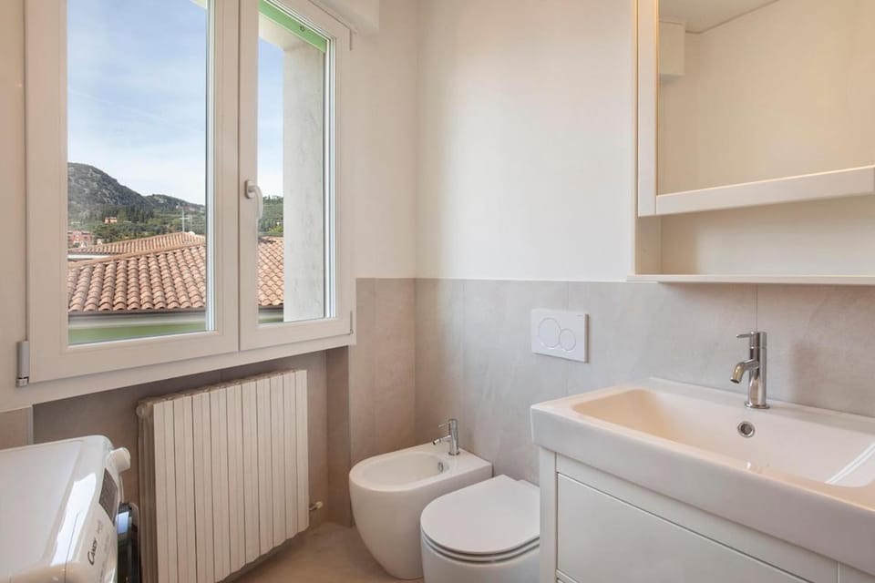 Residenza Ca' Bianca - A due passi dal lago Apartment in Garda