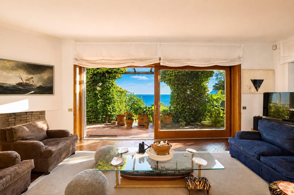 Hostdomus - Villa Gabriella with private pool Villa in Liguria