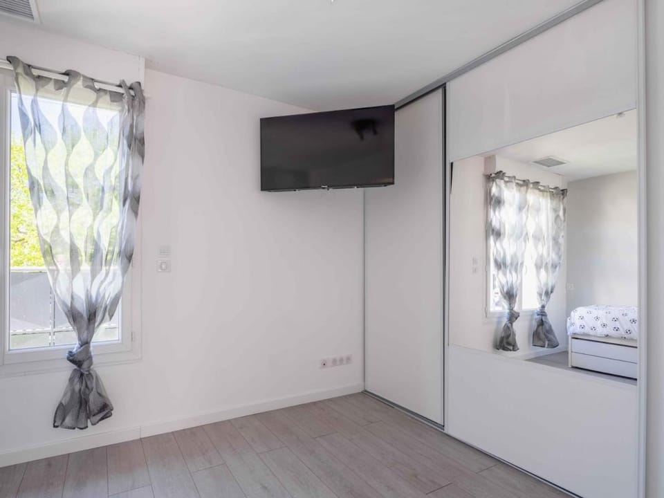 Villa des Lumières Apartment in Île-de-France