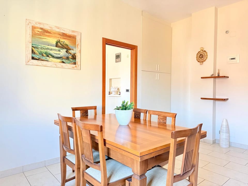 SE234 - Senigallia, trilocale in centro con terrazzo e aria condizionata Apartment in Senigallia