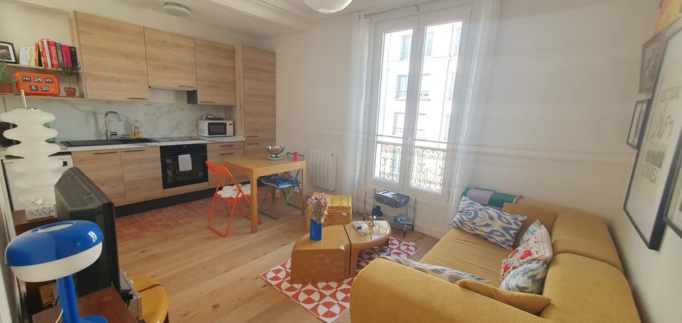 Living room, kitchen