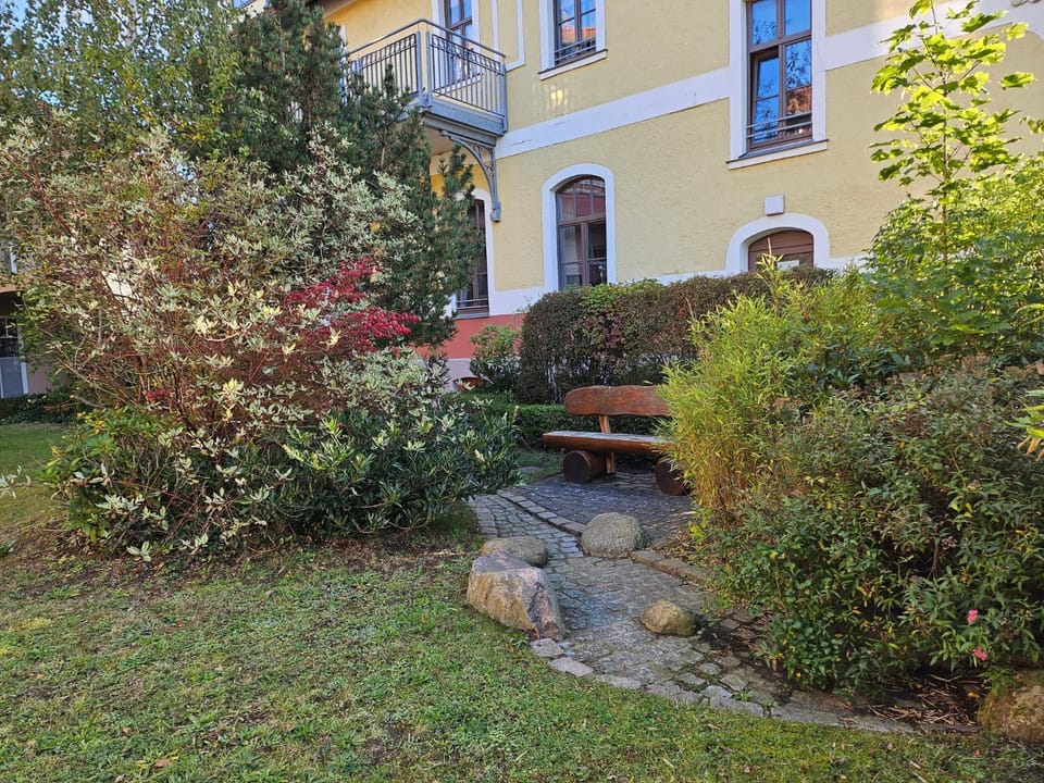 Property building, Garden, Garden view