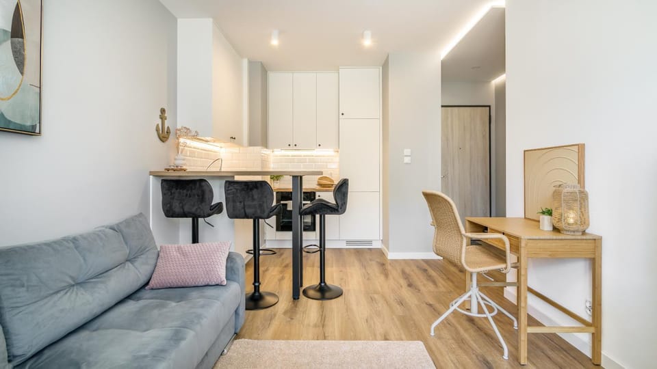 Kitchen or kitchenette, Living room