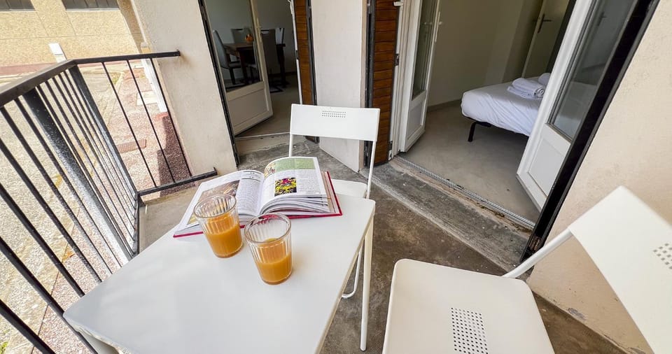 Property building, Balcony/Terrace
