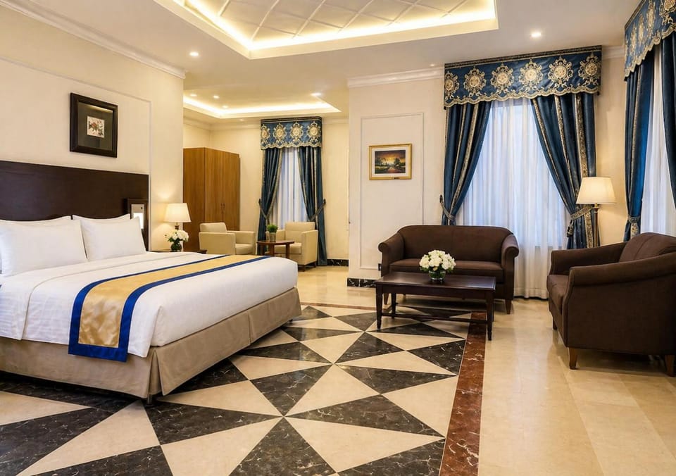 Property building, Bathroom, View (from property/room), Bedroom, Food, room service, VIP