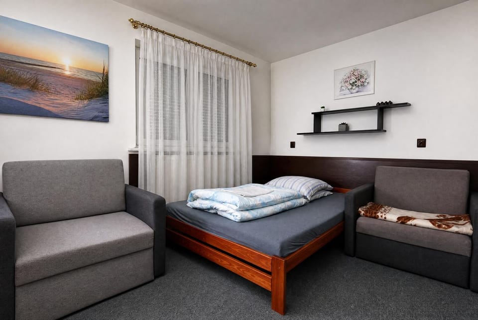 Bed, Photo of the whole room