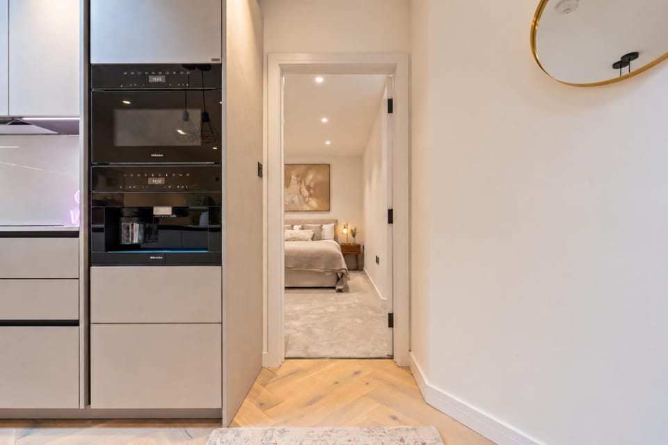Luxury London Flat - Sleeps 6 - Prime Area House in City of Westminster
