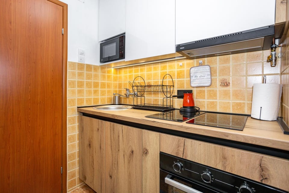 Non alcoholic drinks, dishwasher, microwave, oven, kitchen