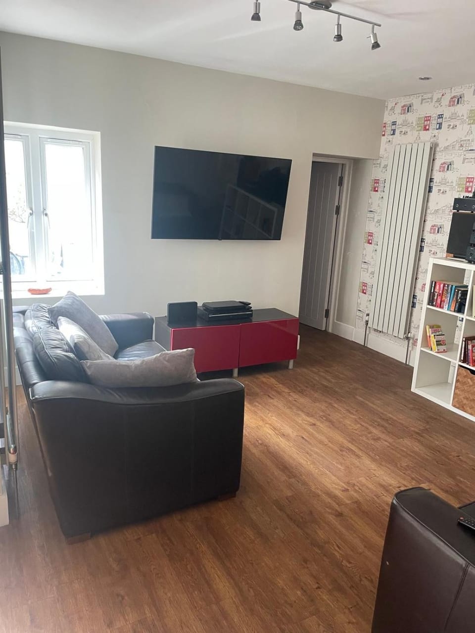 TV and multimedia, Lounge or bar