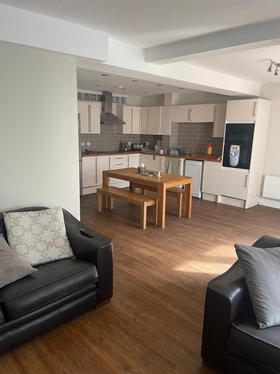 Living room, Dining area, kitchen