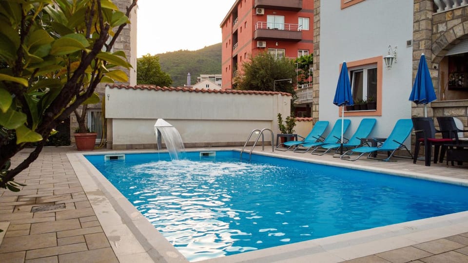 Villa Iper Krystallos Villa in Budva