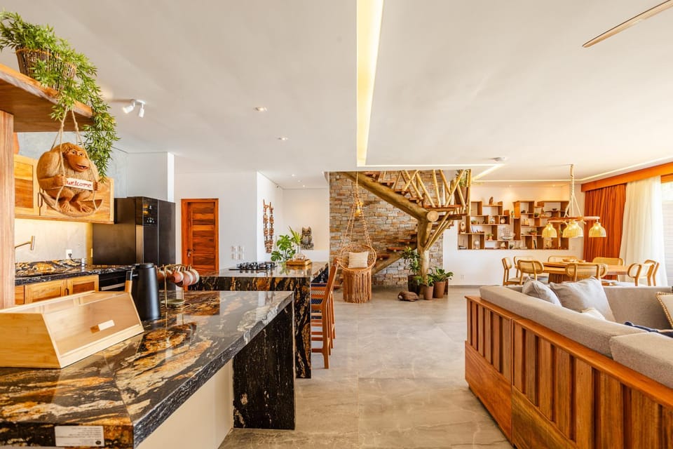 Communal lounge/ TV room, TV and multimedia, Kitchen or kitchenette, Living room, Seating area, Dining area