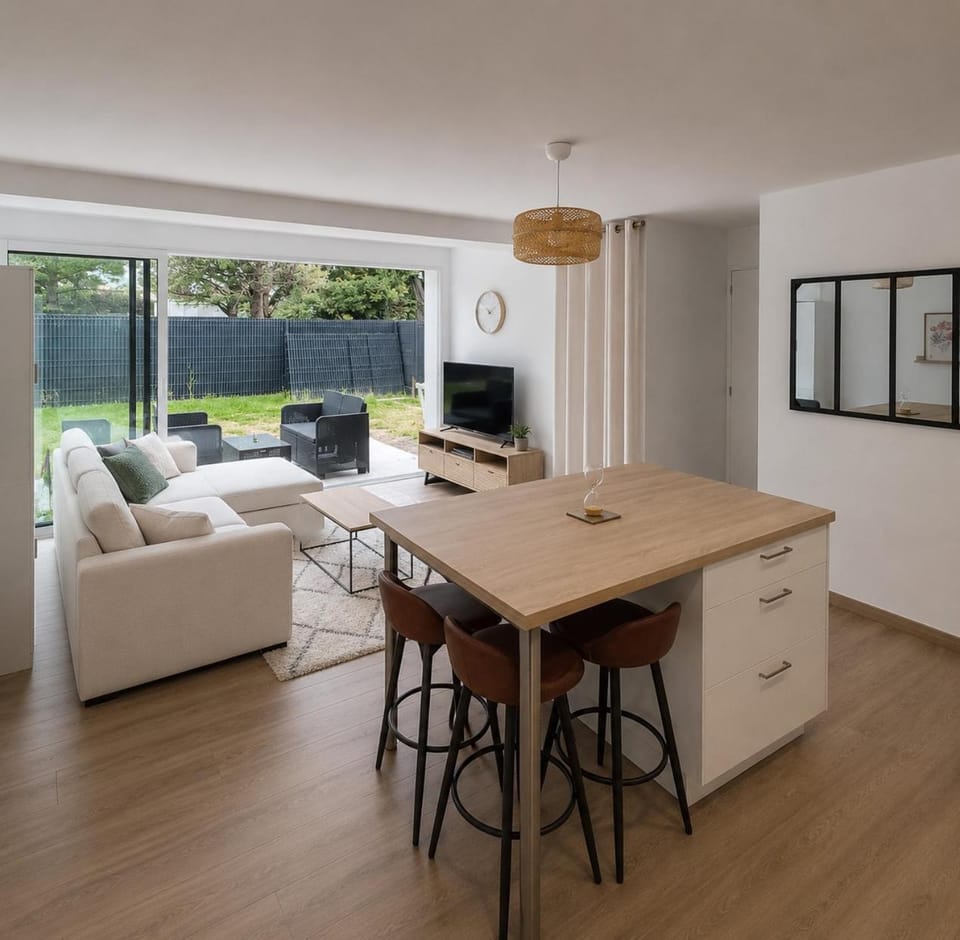 Seating area, Dining area