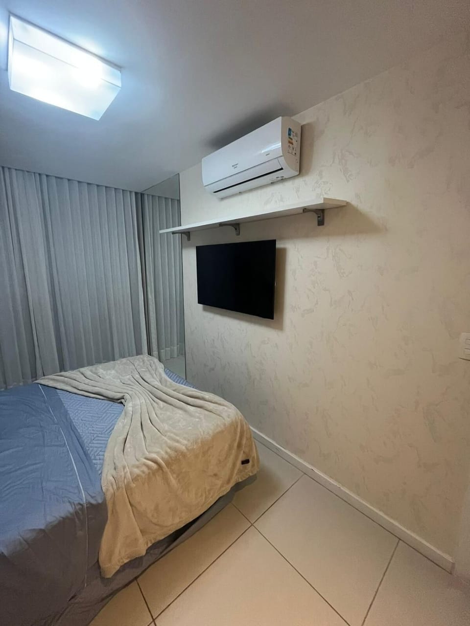 Ap com vista para o mar, próximo ao farol da barra Apartment in Salvador