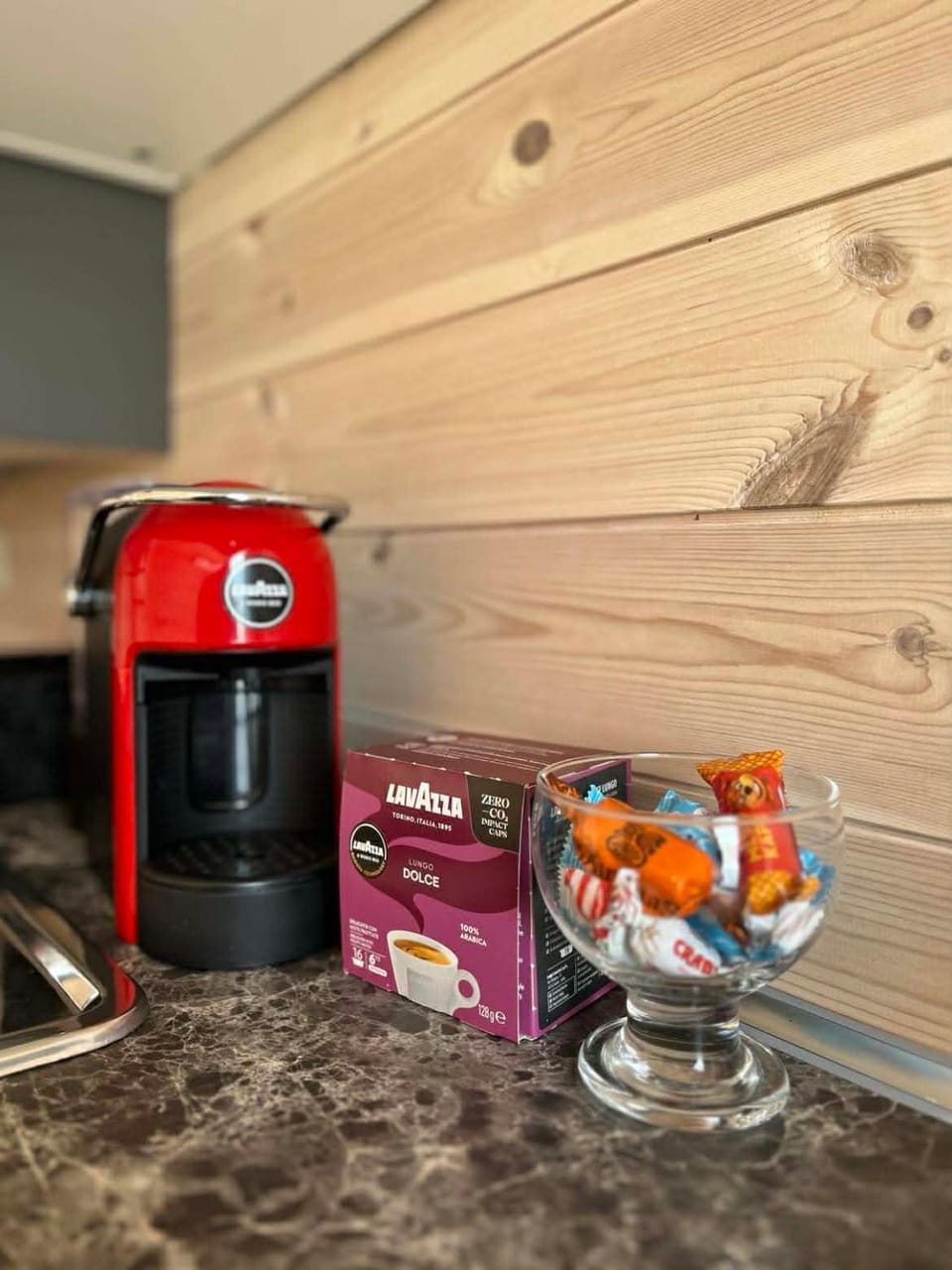 Coffee/tea facilities, Kitchen or kitchenette
