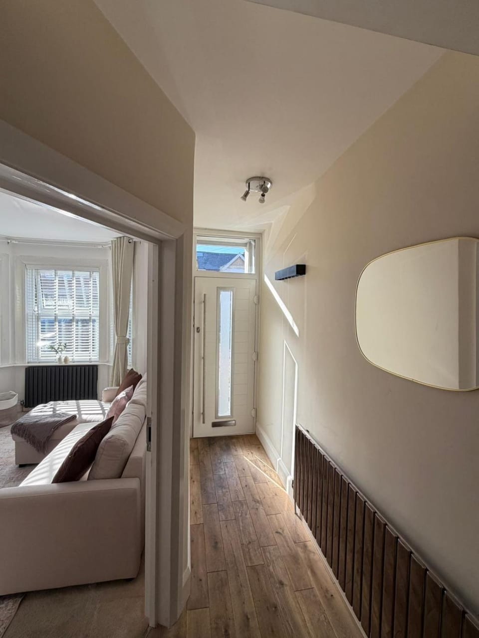 Stylish 4 Bed House Central Reading - Free Parking House in Reading