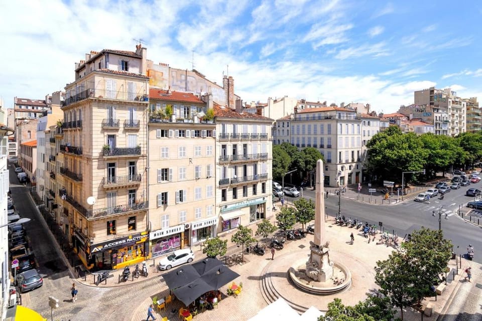 T4 avec Terrasse et balcon à 7 min à pied Gare St-Charles Apartment in Marseille