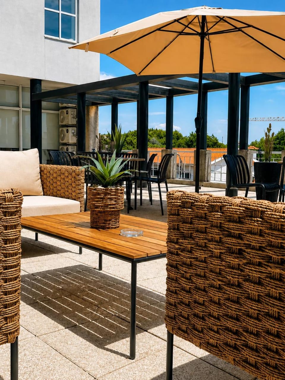 Patio, Off site, Day, View (from property/room), Balcony/Terrace, Inner courtyard view