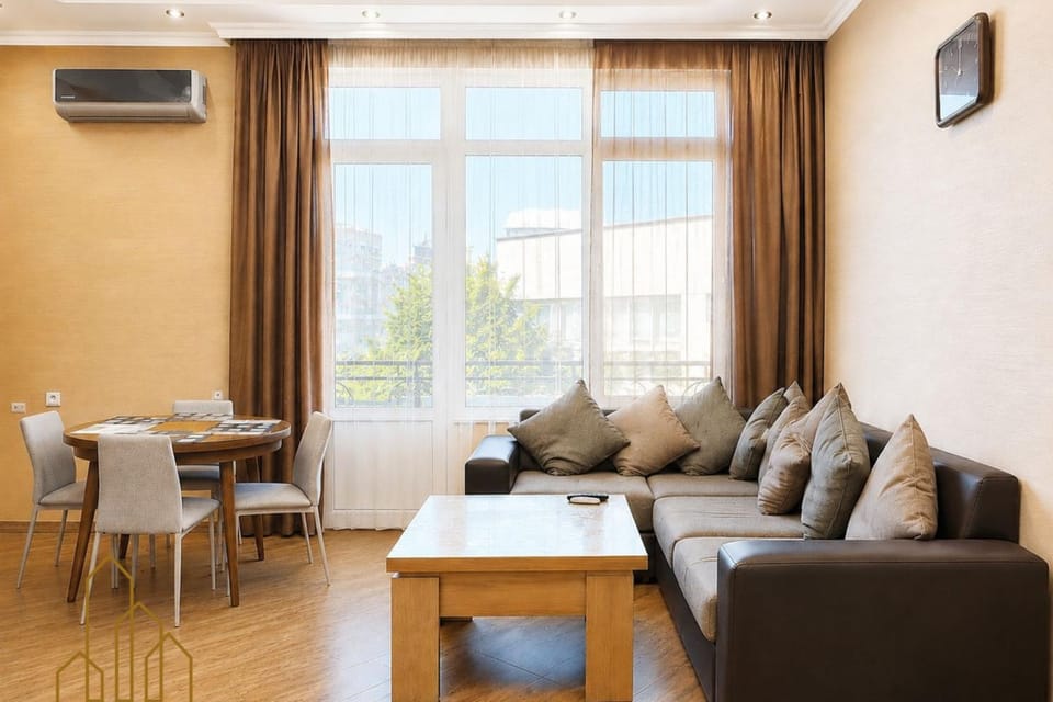 Резиденция Сванидзе 2, 5 мин пешком до парка Ваке Apartment in Tbilisi, Georgia