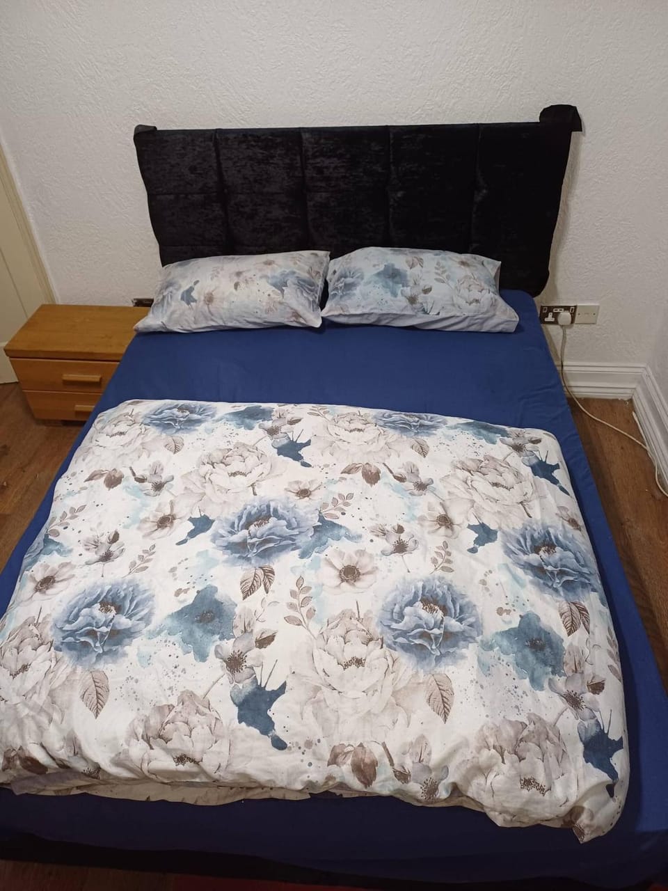 Double Spacious Room near CBS Arena in CV6 4DF Two Guests Bed and Breakfast in Coventry