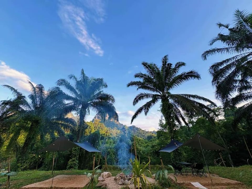 KhaoSok Malin Glamping Luxury tent in Khlong Sok