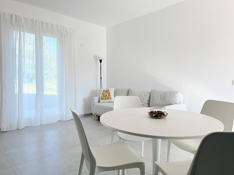 SE252 - Montemarciano, bilocale rinnovato con giardino Apartment in Marche