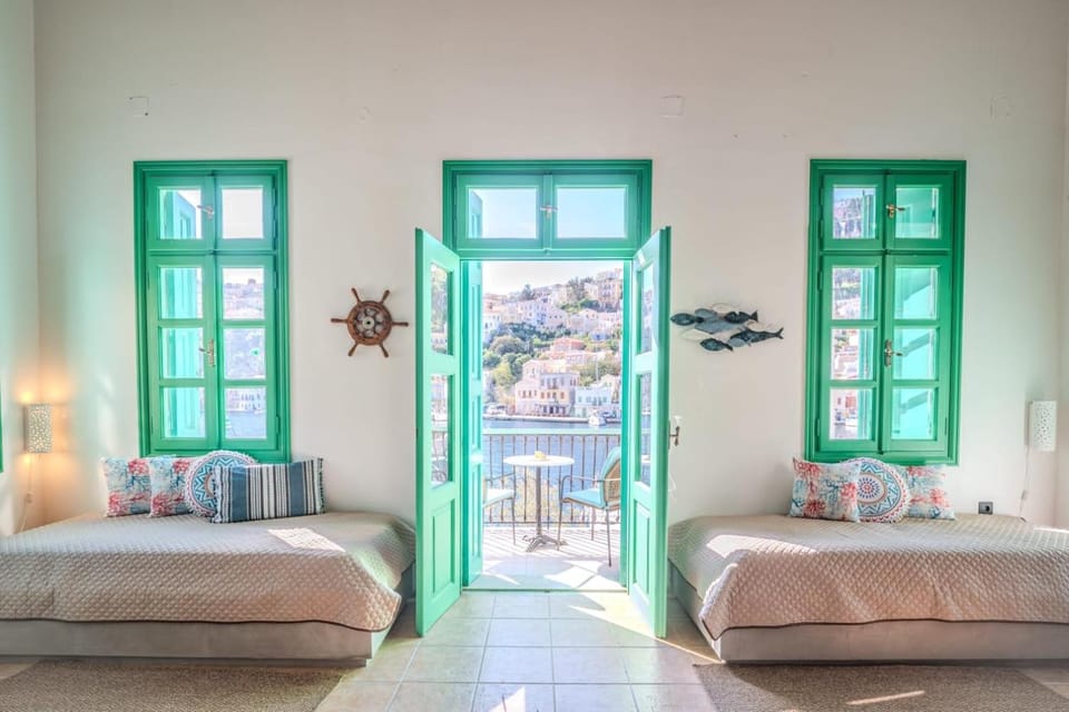 Property building, Bed, Photo of the whole room, Bedroom