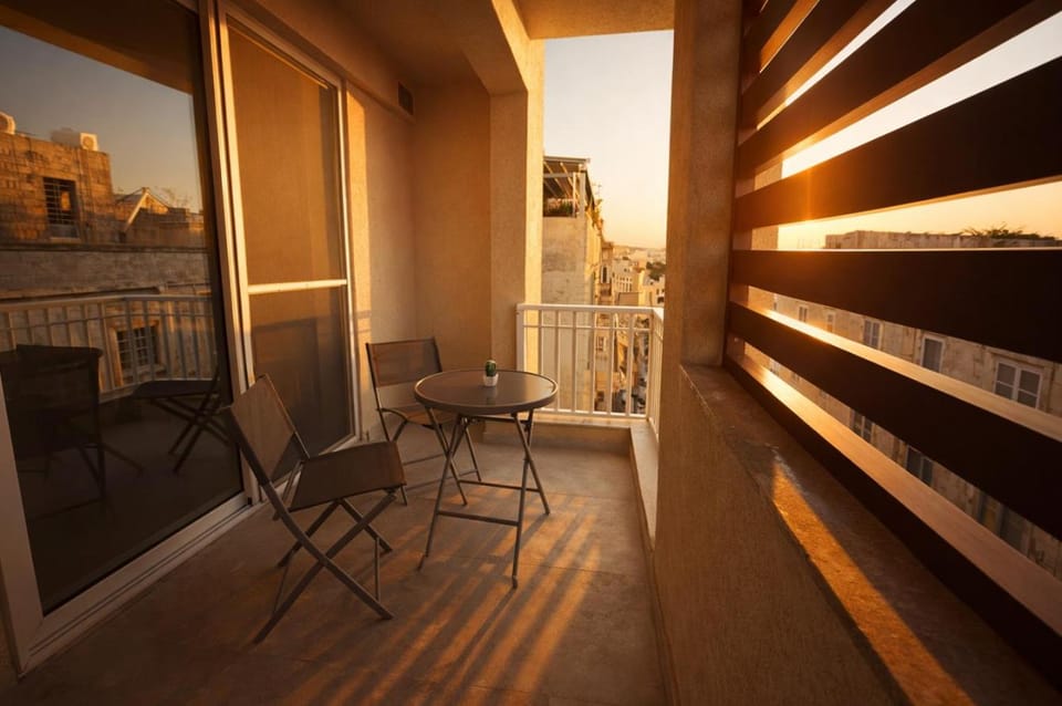View (from property/room), Balcony/Terrace, Seating area