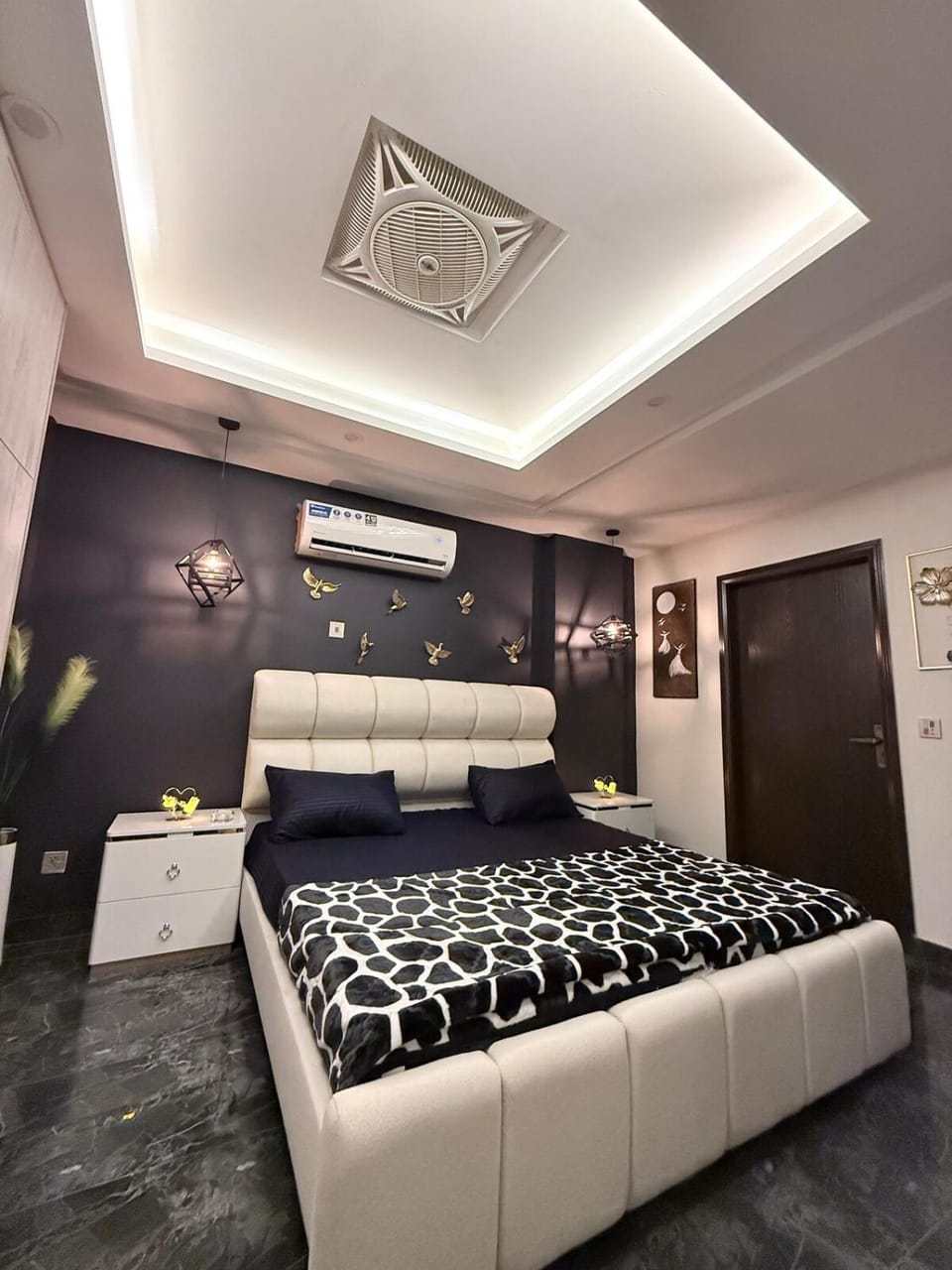 Apartment in Bahria town Apartment in Lahore