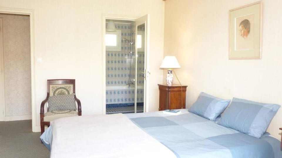 Bathroom, Bedroom