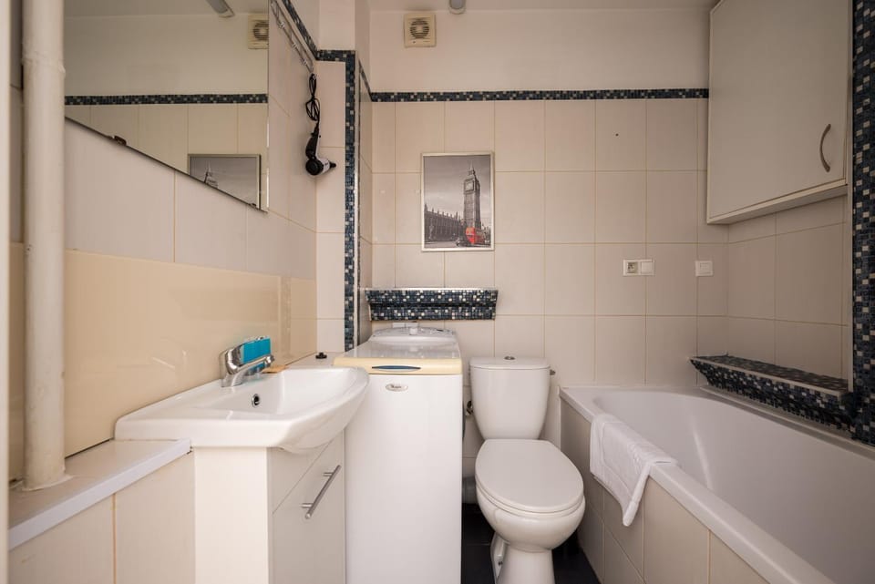 Toilet, Bathroom, Bath
