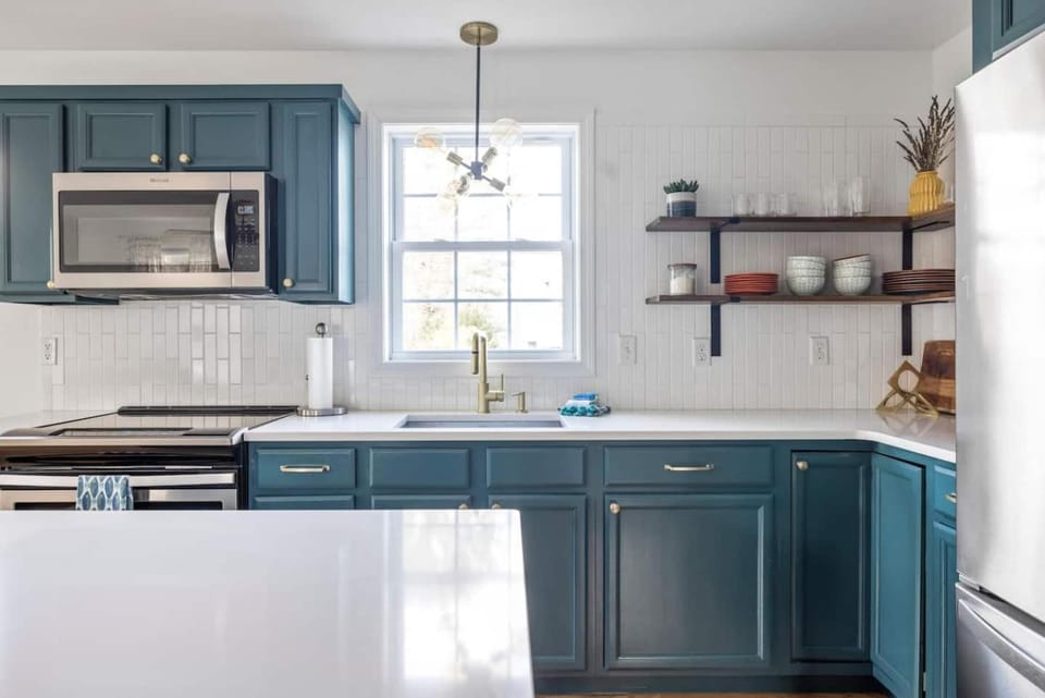 Bungalow Wharf - Lower Village and 1 mile to beach House in Kennebunkport