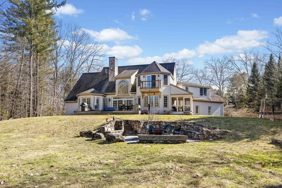 Riverfront Retreat On River Kayaks Firepit House in Arundel