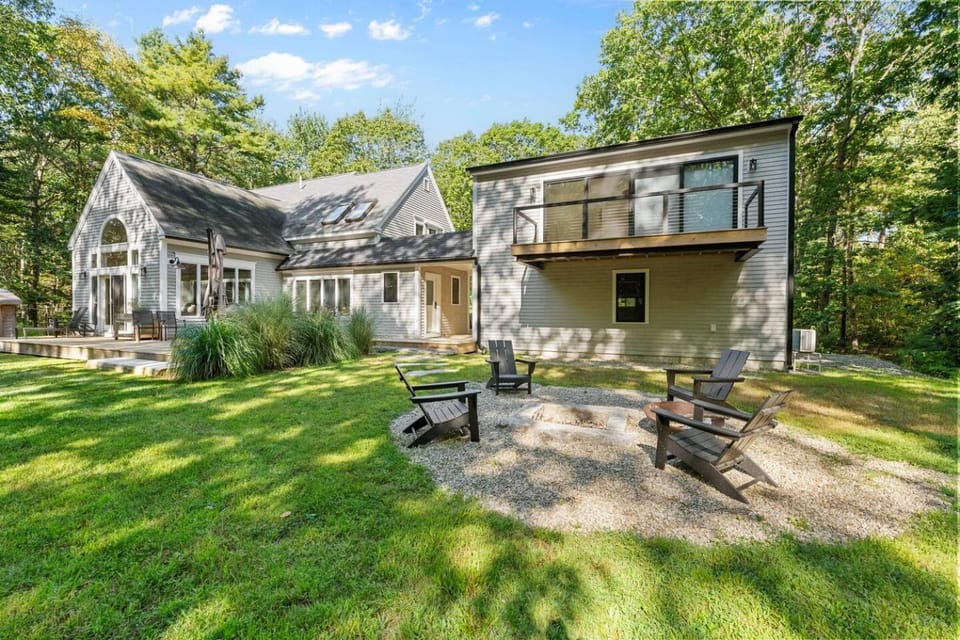 Wildes Woodland Retreat Firepit Close Dock Sq House in Cape Porpoise