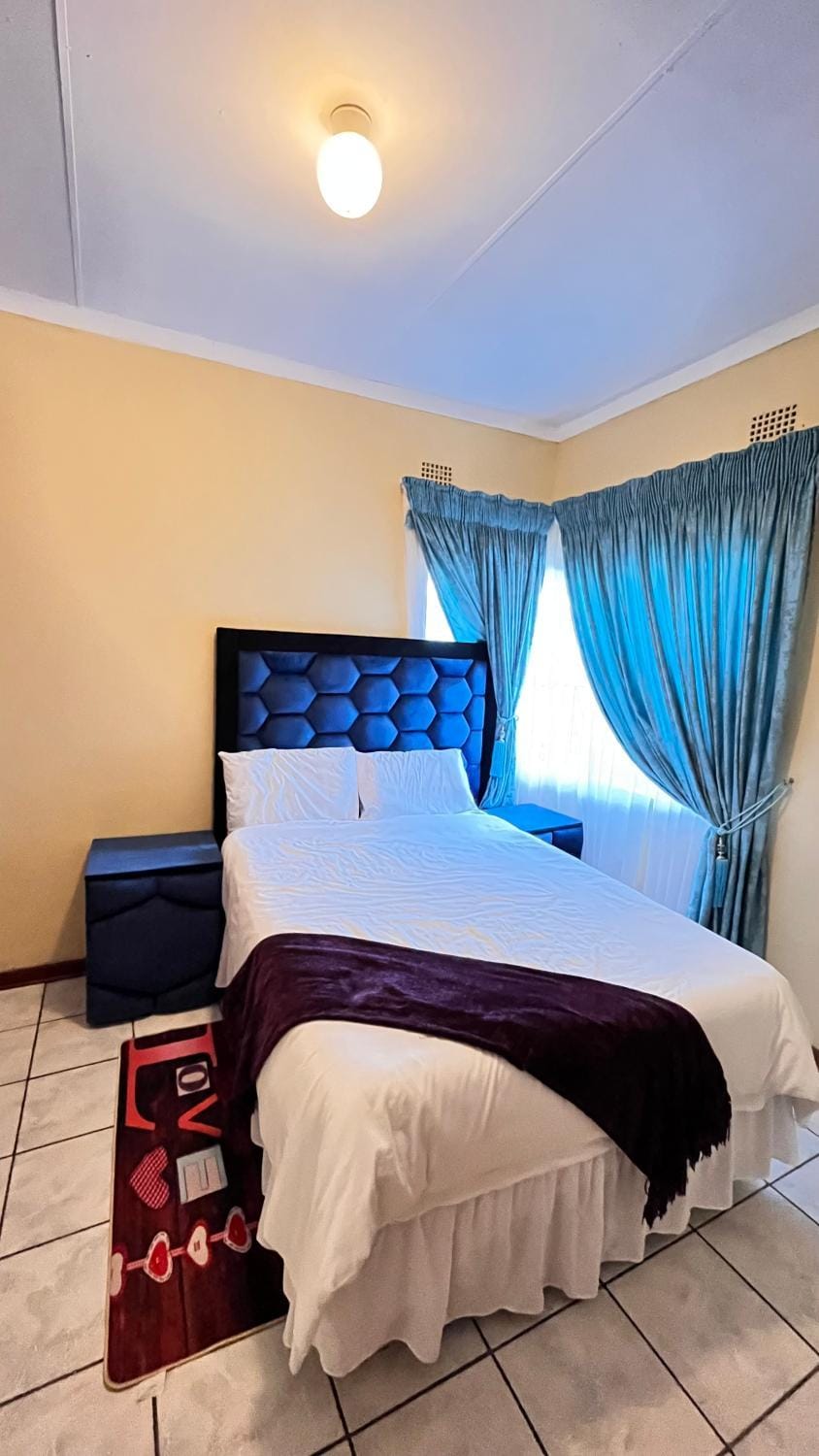 Phumula Home Apartment in Africa