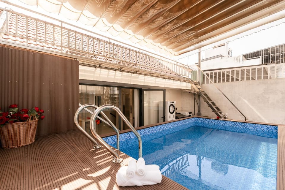 Pool view, Swimming pool, Swimming pool