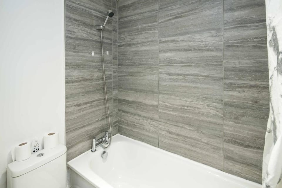 Cosy 1 bed flat with Sofa Bed up to 4 guests Apartment in London Borough of Hounslow
