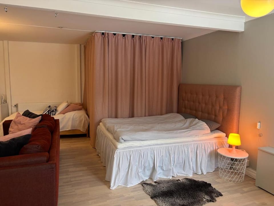 Bed, Photo of the whole room