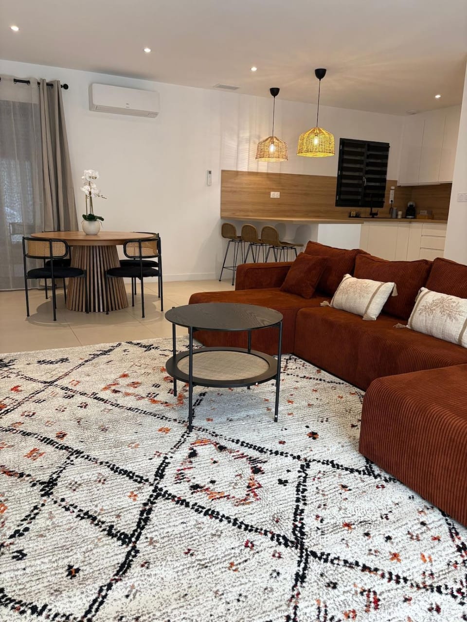 Duplex Familial avec salle de jeux proche Avignon Villa in Le Pontet