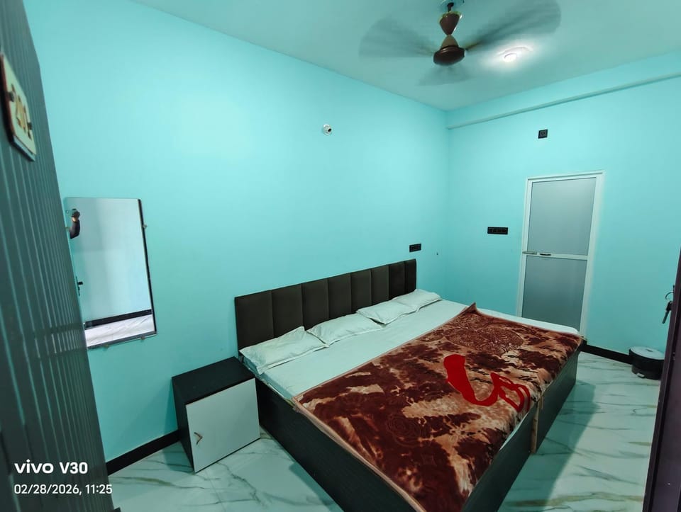 Shiv palace guest House Bed and Breakfast in India