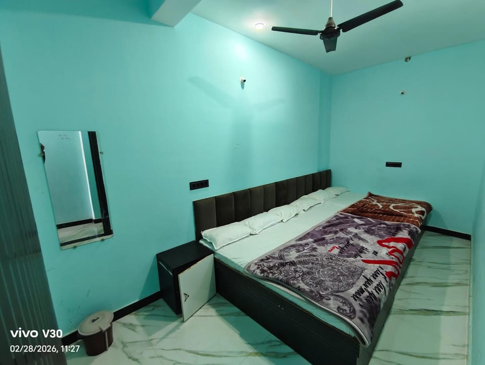 Shiv palace guest House Bed and Breakfast in India
