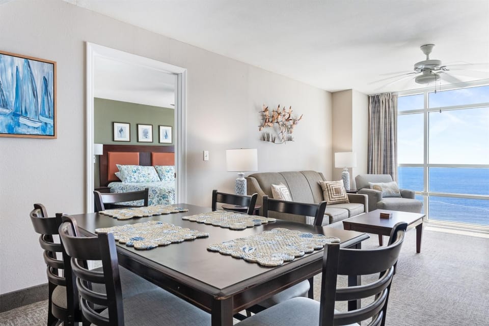 Prince Resort Oceanfront 3BR Pools Lazy River Apartment hotel in North Myrtle Beach